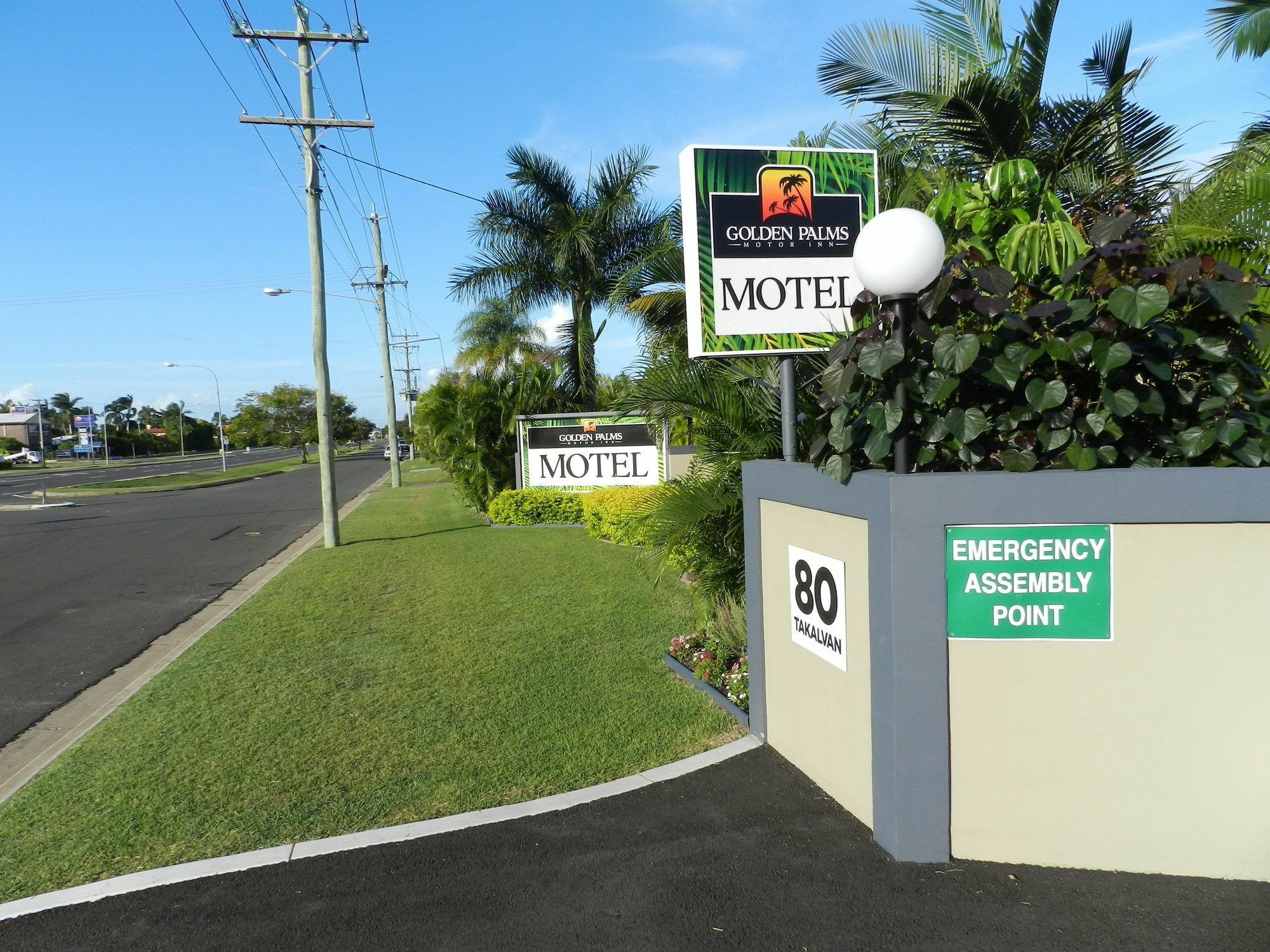 Golden Palms Motor Inn Bundaberg Exterior photo